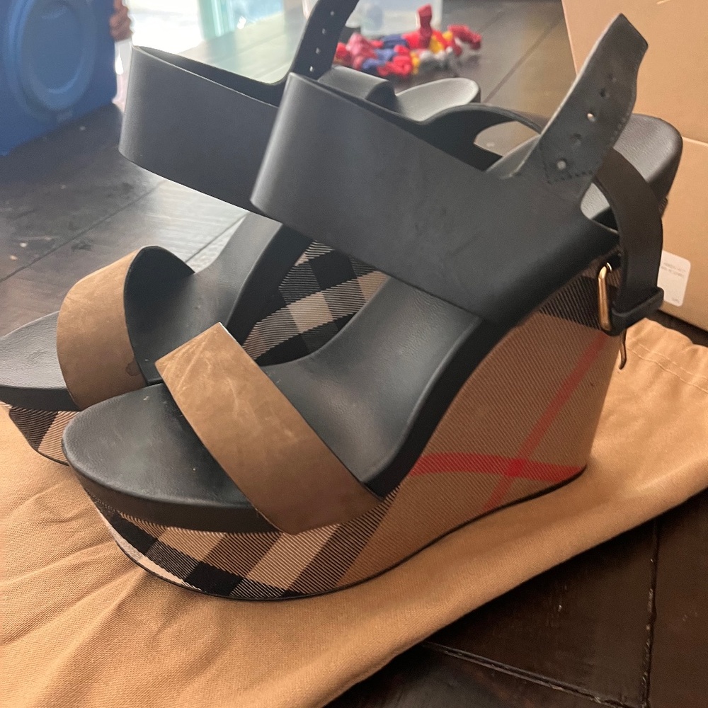 Burberry wedges